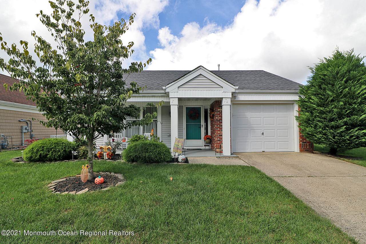 1640 Wisteria Court - Photo 1