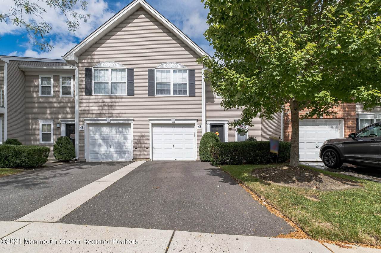 63 Sunningdale Circle - Photo 1