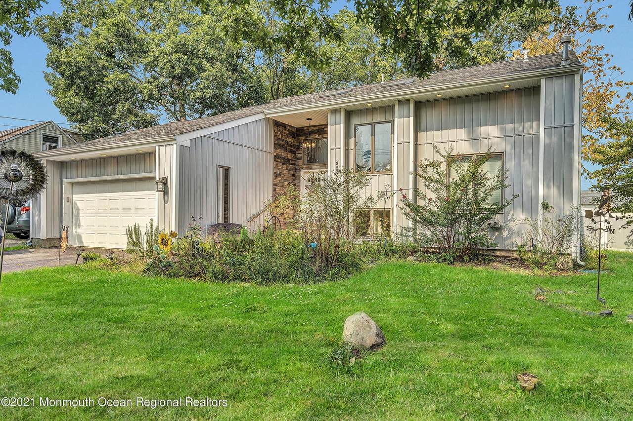 828 Chelsea Street - Photo 1