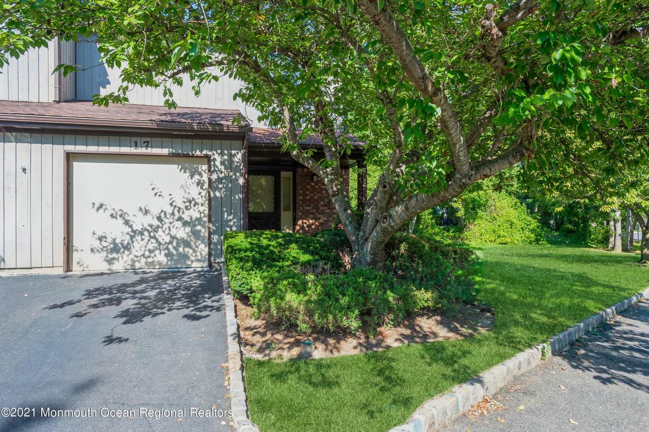 17 Arrowsmith Court - Photo 1