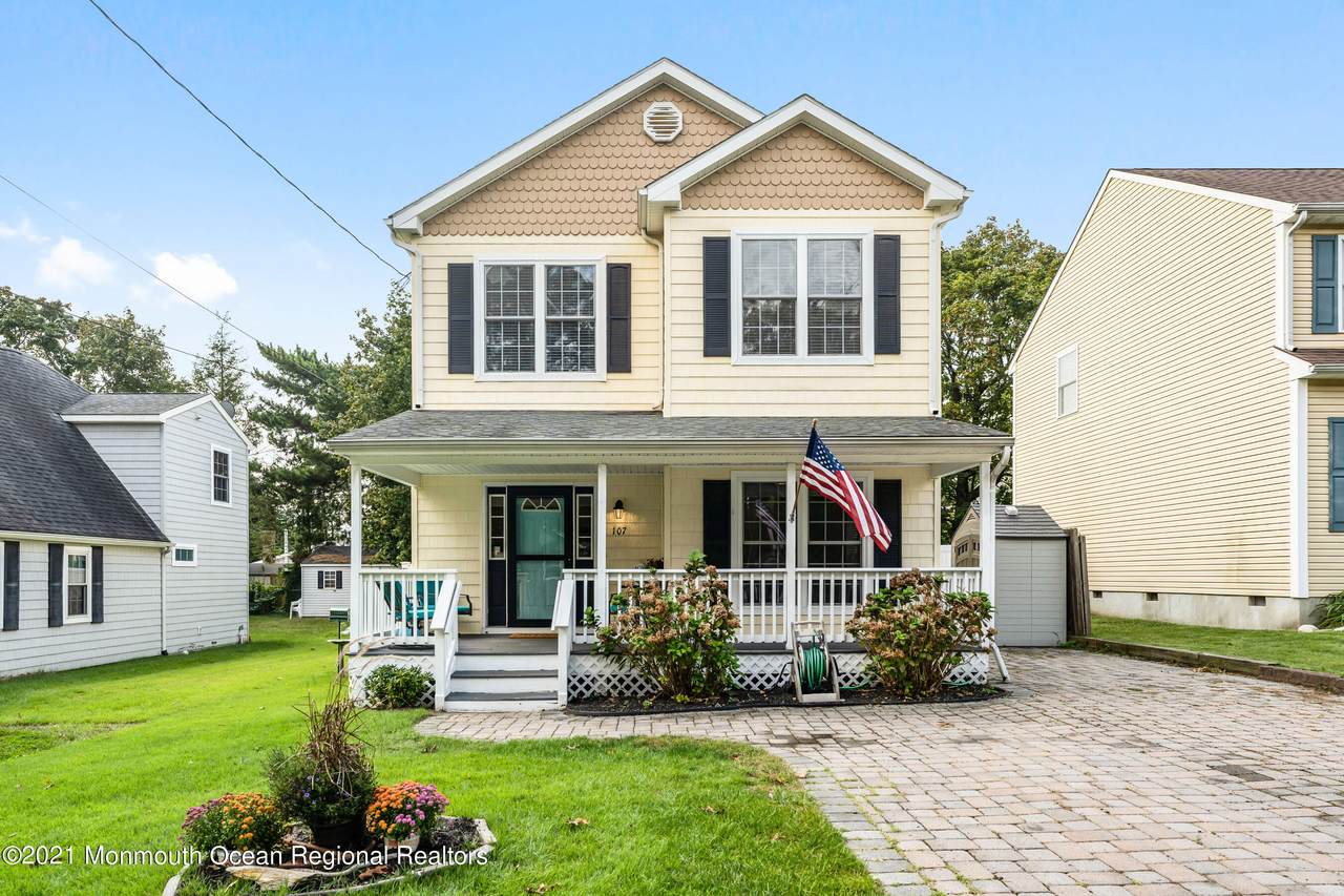 107 Poe Avenue - Photo 1