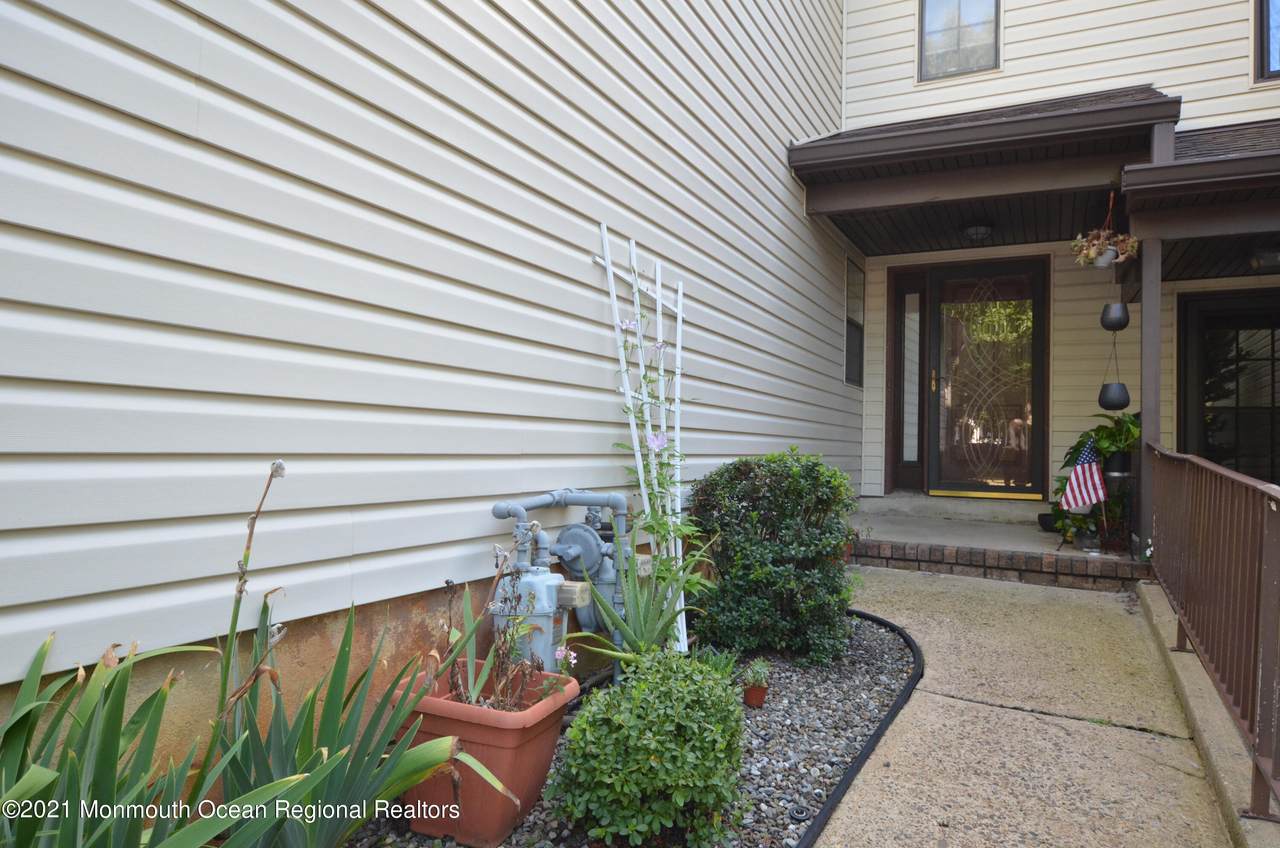 434 Oak Knoll Drive - Photo 1
