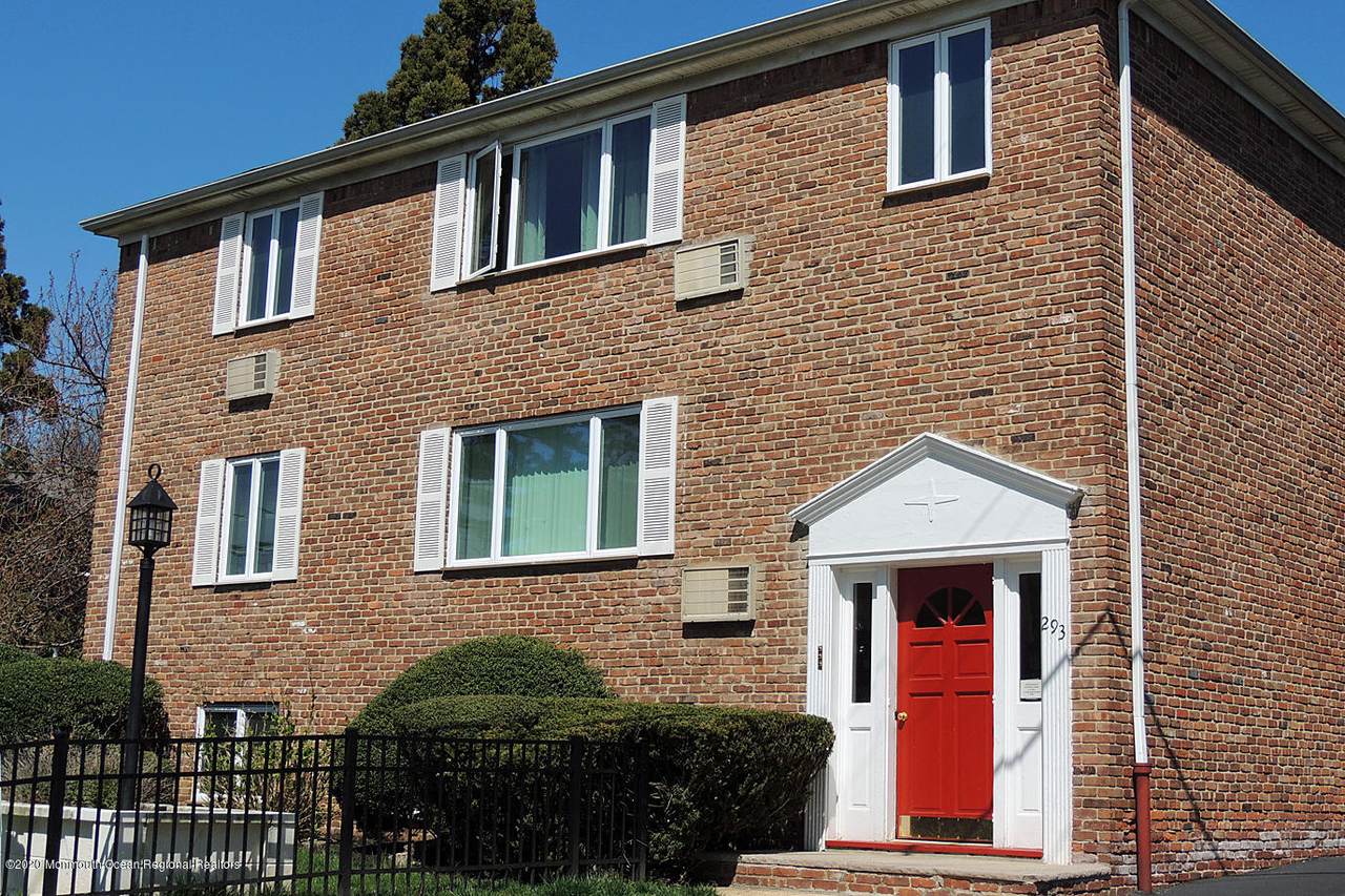 293 Spring Street - Photo 1