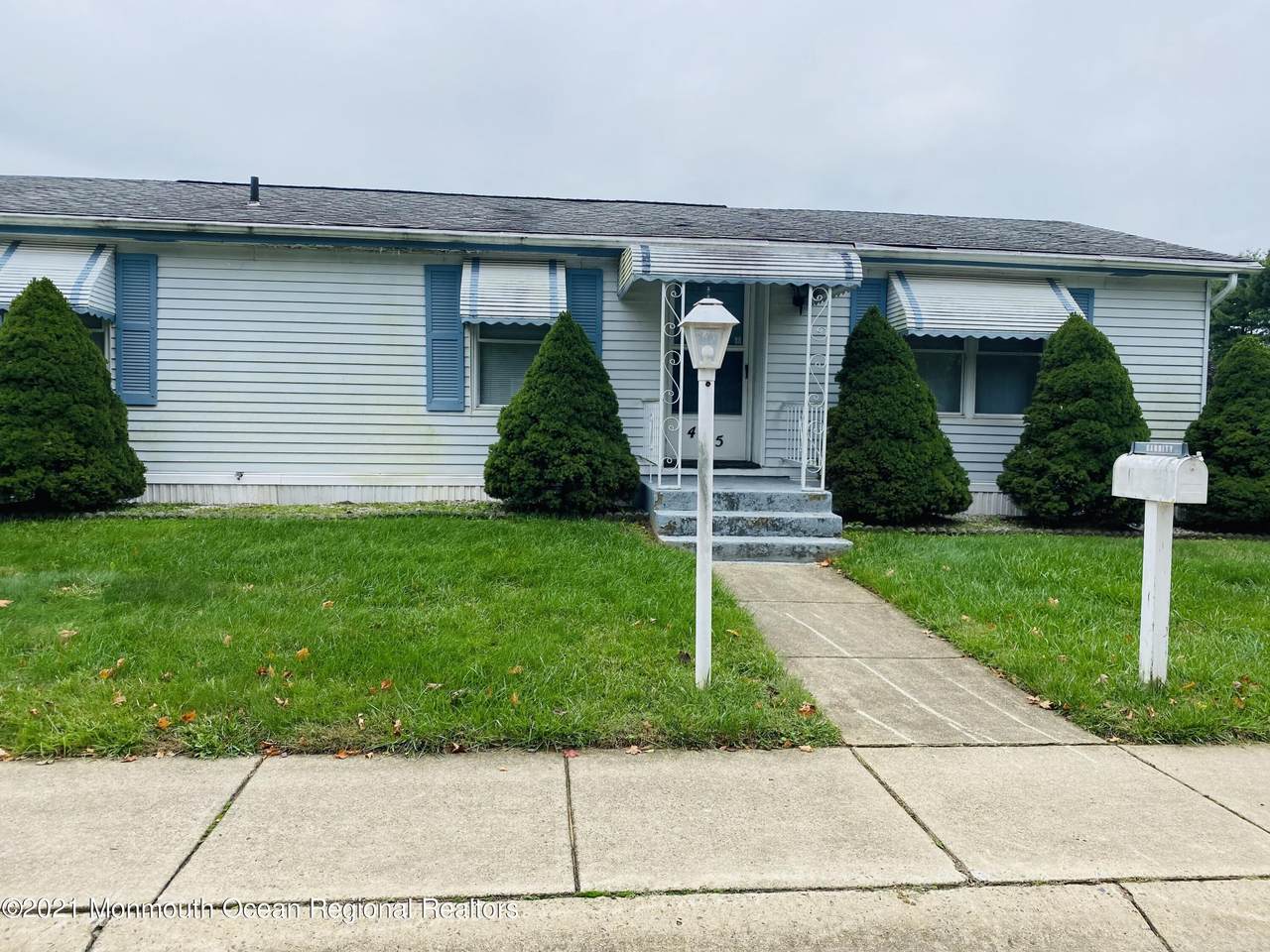 475 Charles Place - Photo 1