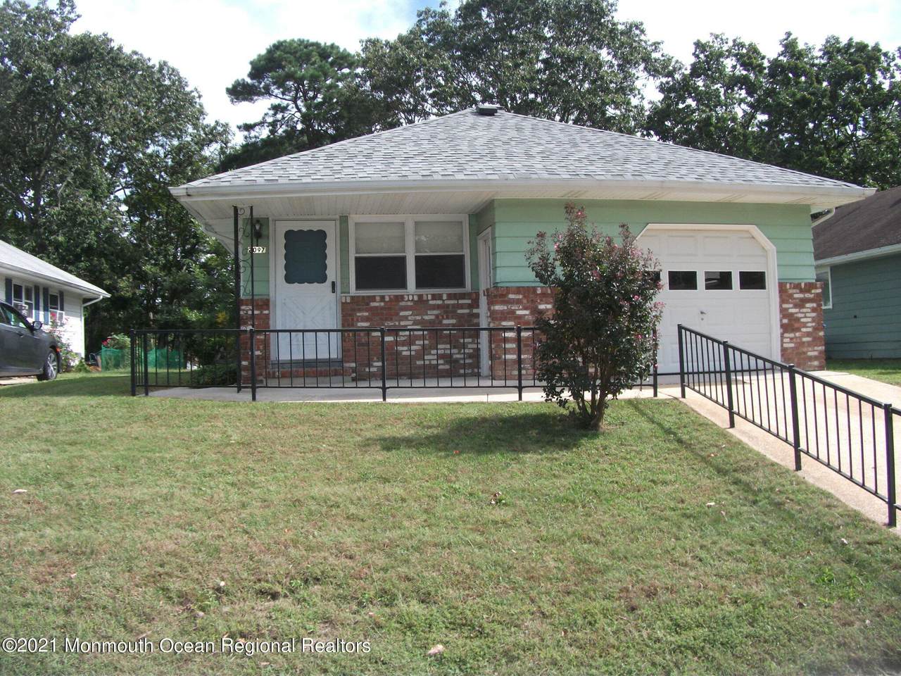 2097 Mount Hope Lane - Photo 1