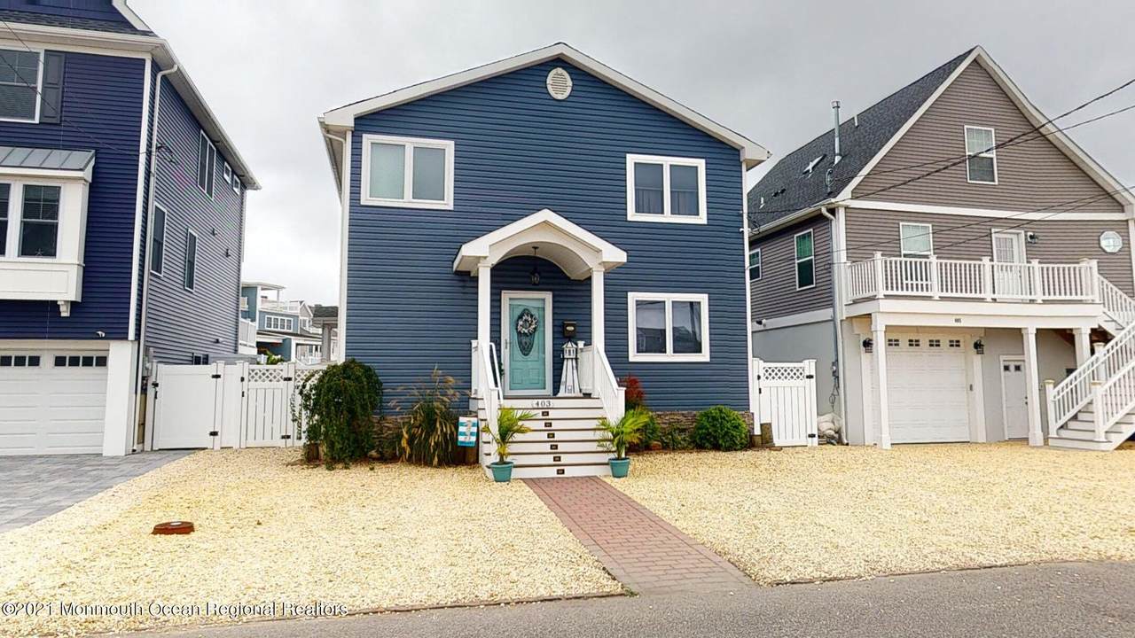 403 8th Avenue - Photo 1