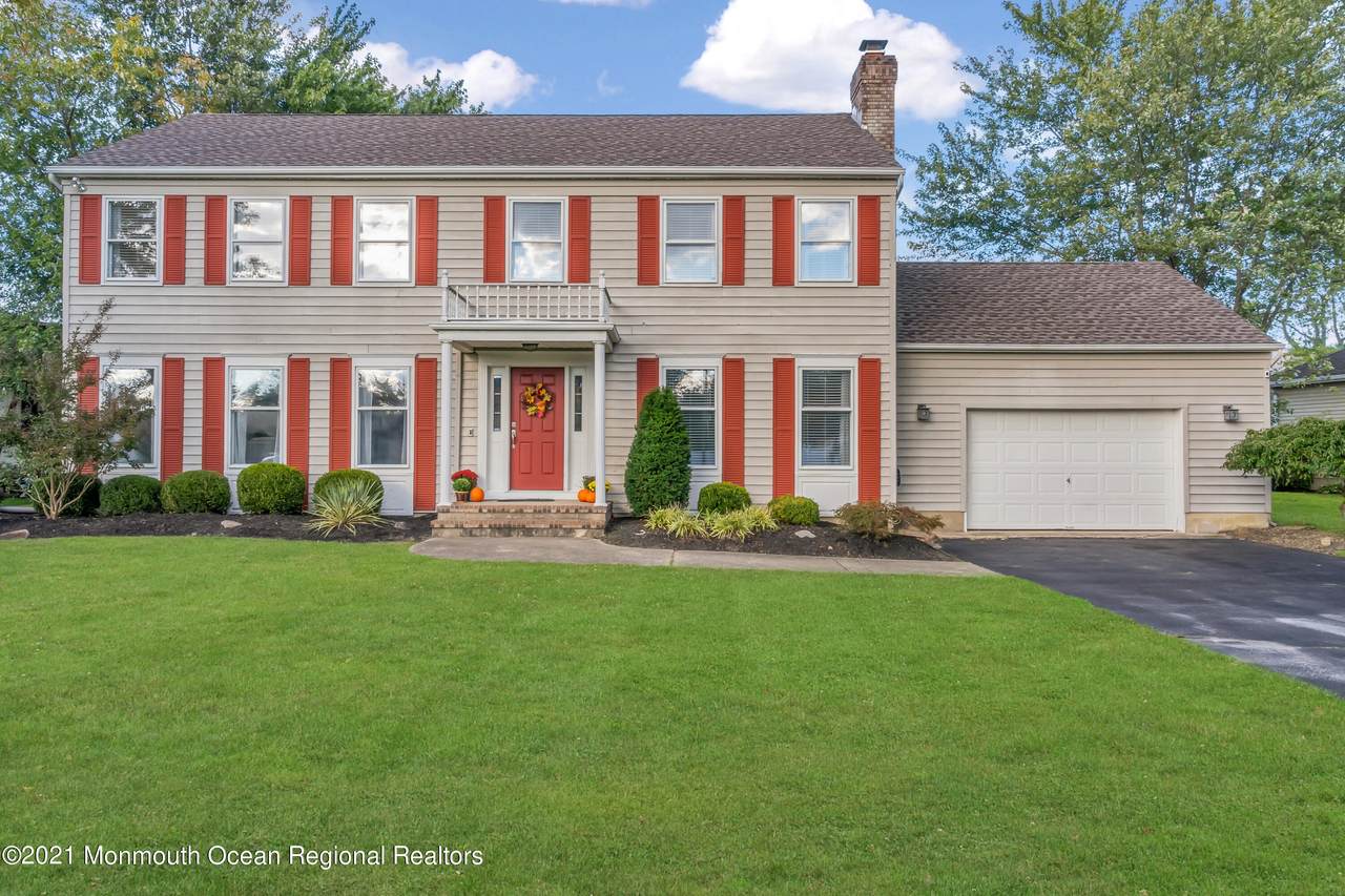 683 Princess Court - Photo 1