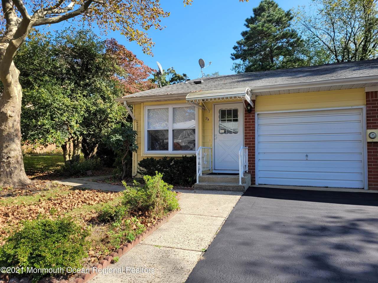 71 Yorktowne Parkway - Photo 1
