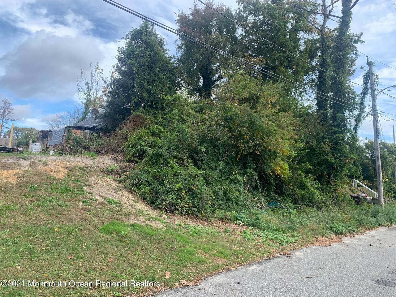486 Southern Boulevard - Photo 1