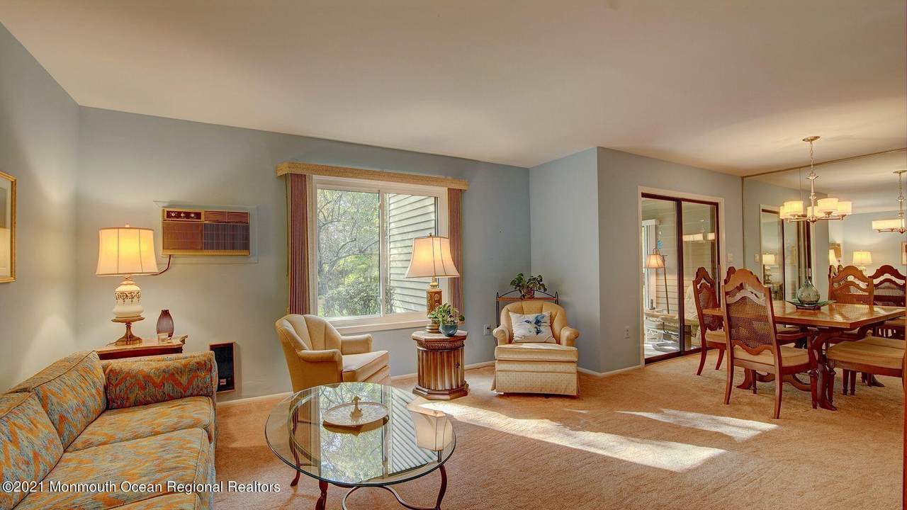 223 Medford Court - Photo 1
