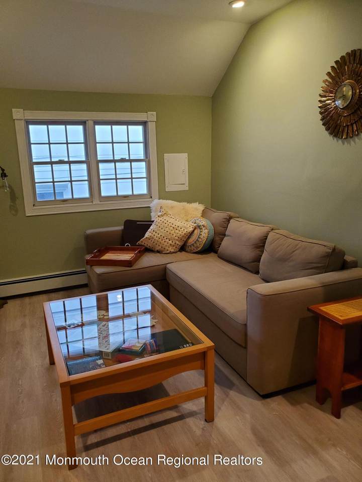 31 Atlantic Avenue - Photo 1