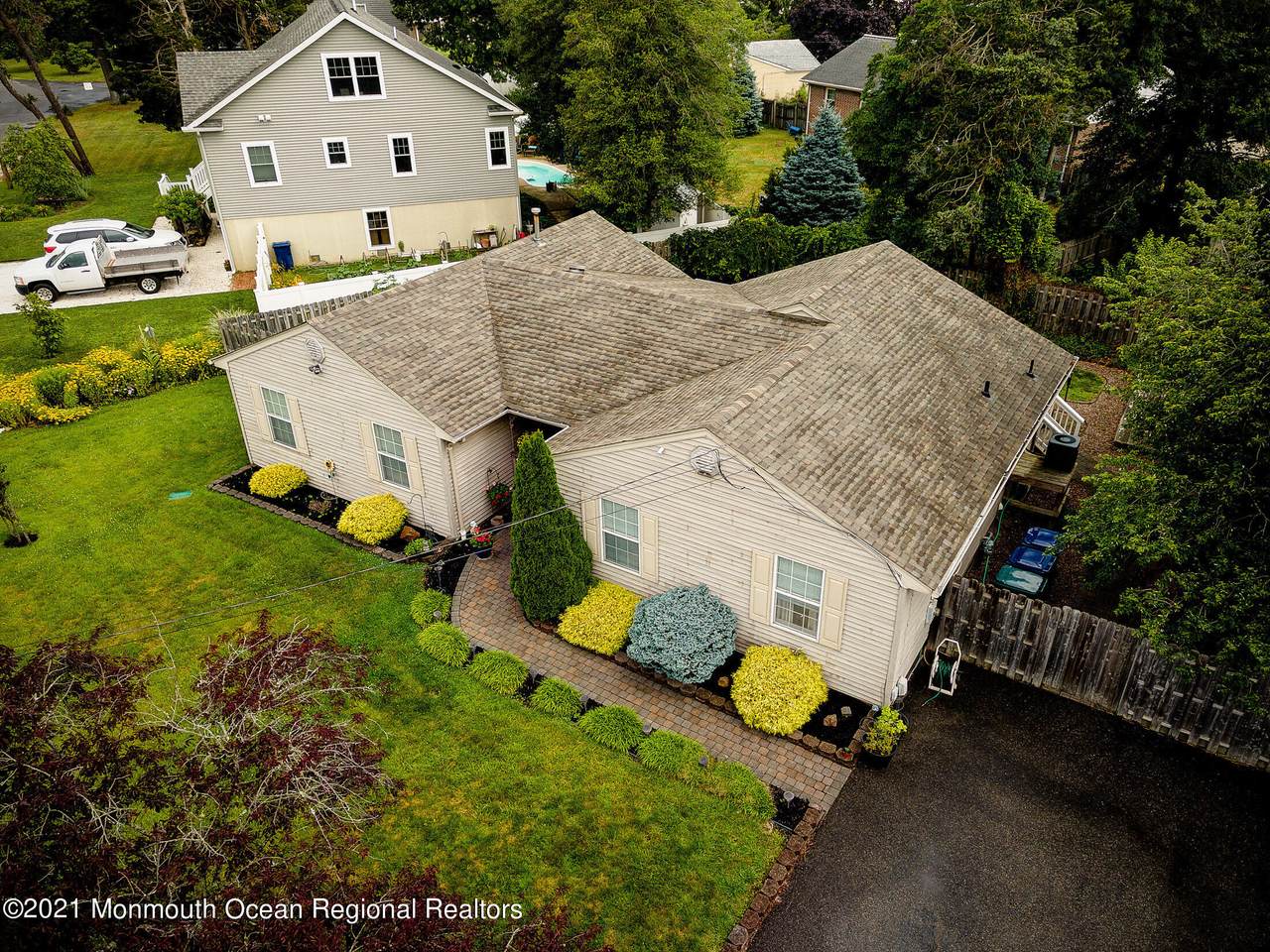 13 Atlantis Boulevard - Photo 1