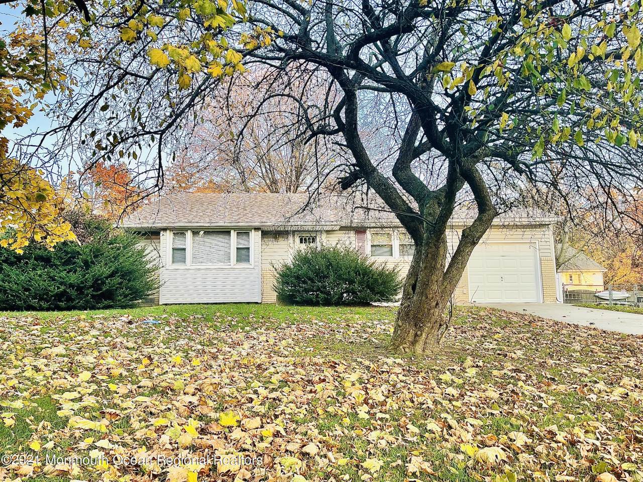 540 Englewood Drive - Photo 1