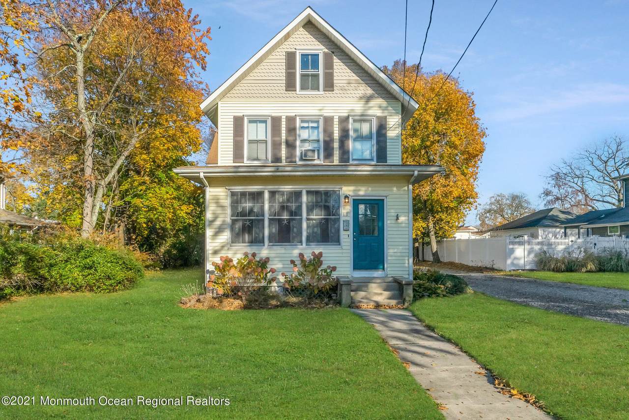 18 Seward Avenue - Photo 1