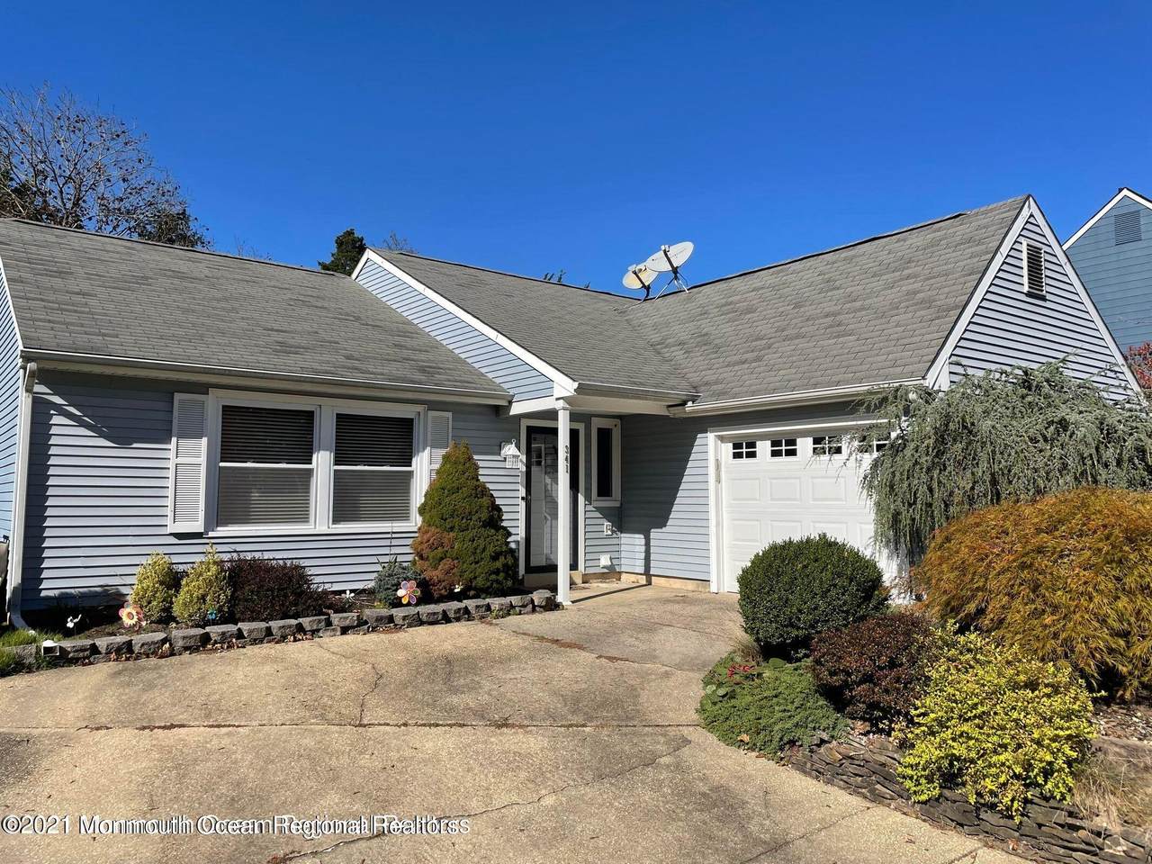 341 Ashford Road - Photo 1
