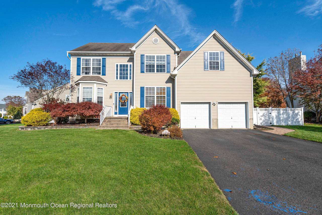 1 Clover Way - Photo 1