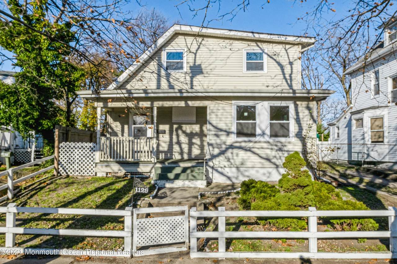 1129 Monroe Avenue - Photo 1