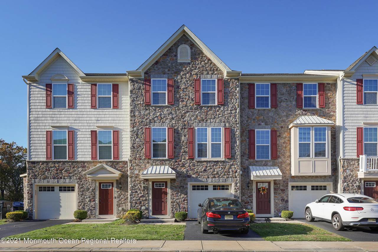 109 Philip Frank Way - Photo 1