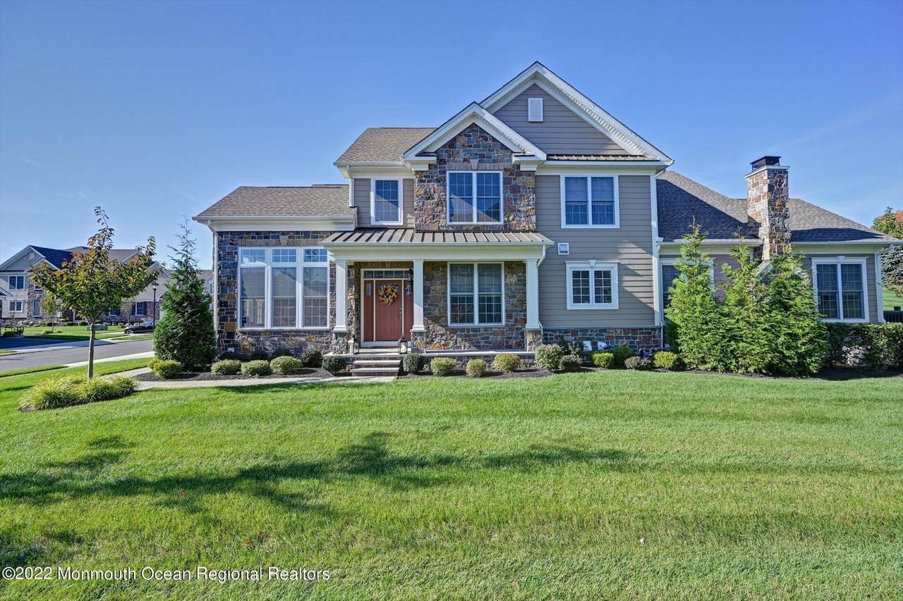 11 Lennox Court - Photo 1