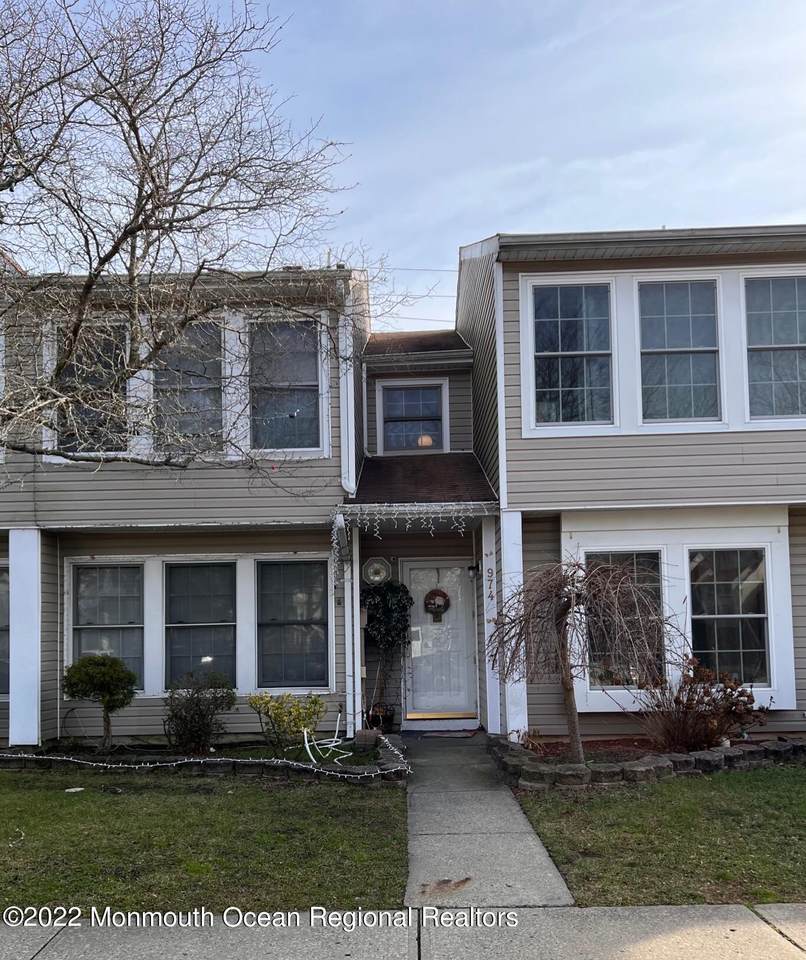 974 Jessica Court - Photo 1