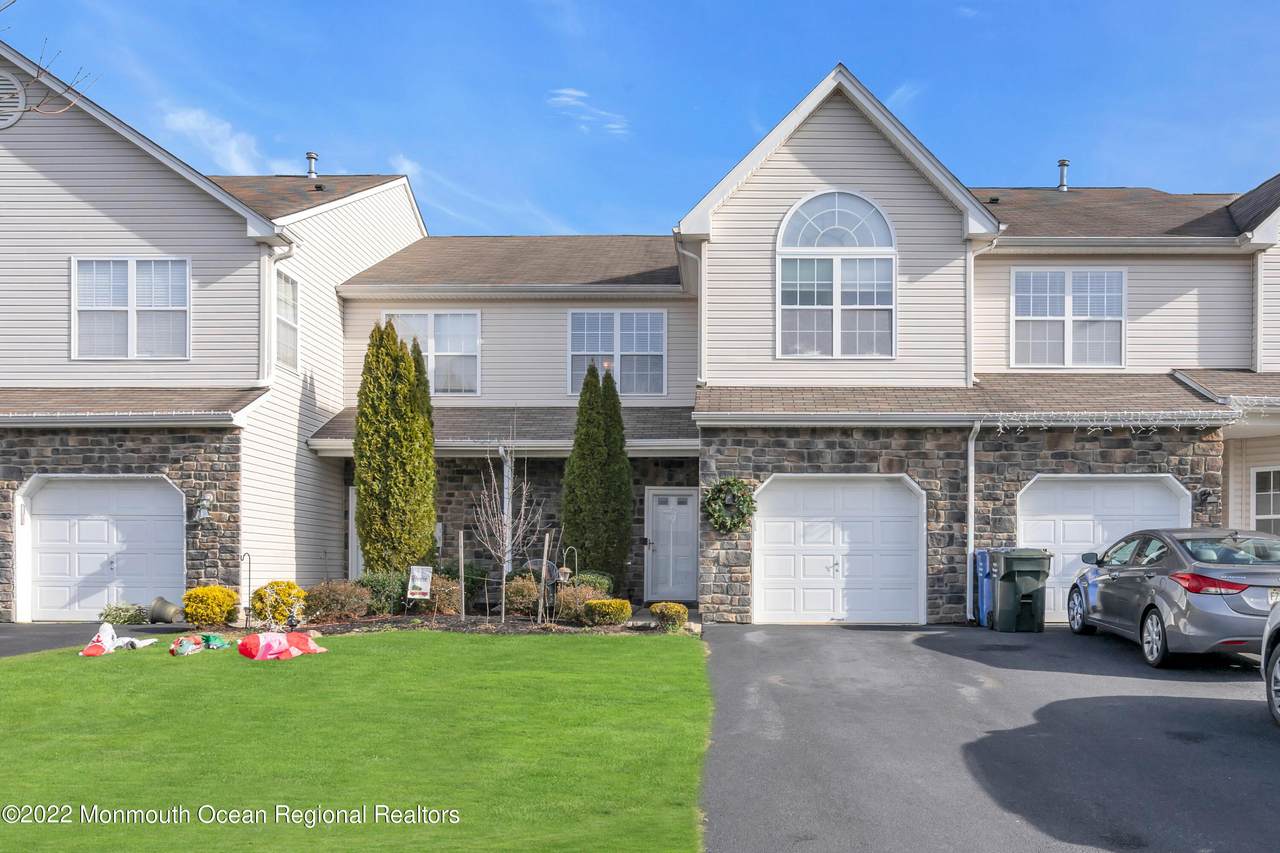 10 Thistledown Street - Photo 1