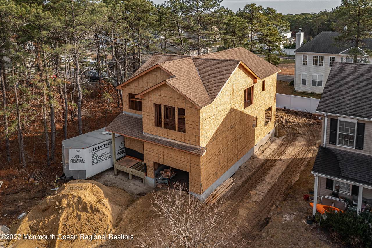 1479 Earie Way - Photo 1
