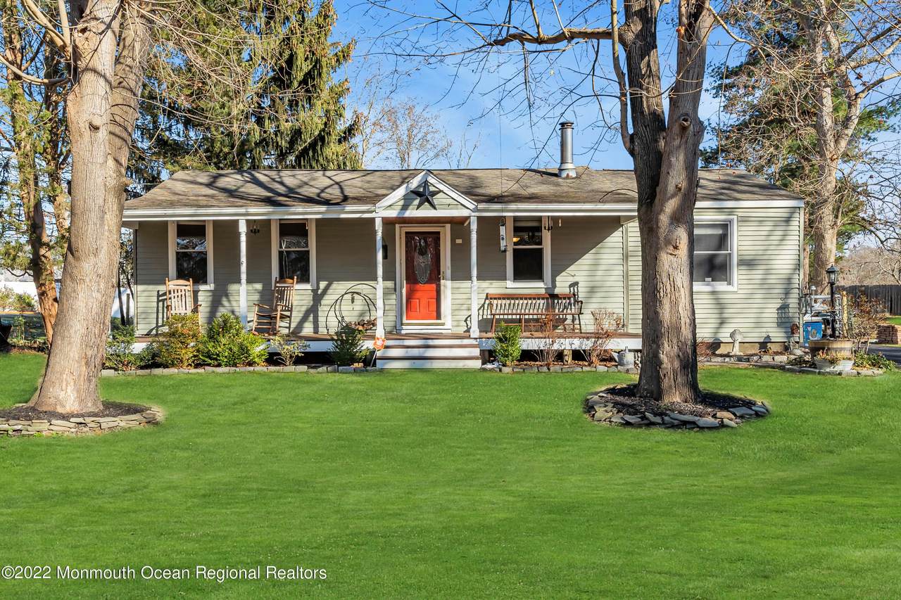 72 Fish Road - Photo 1