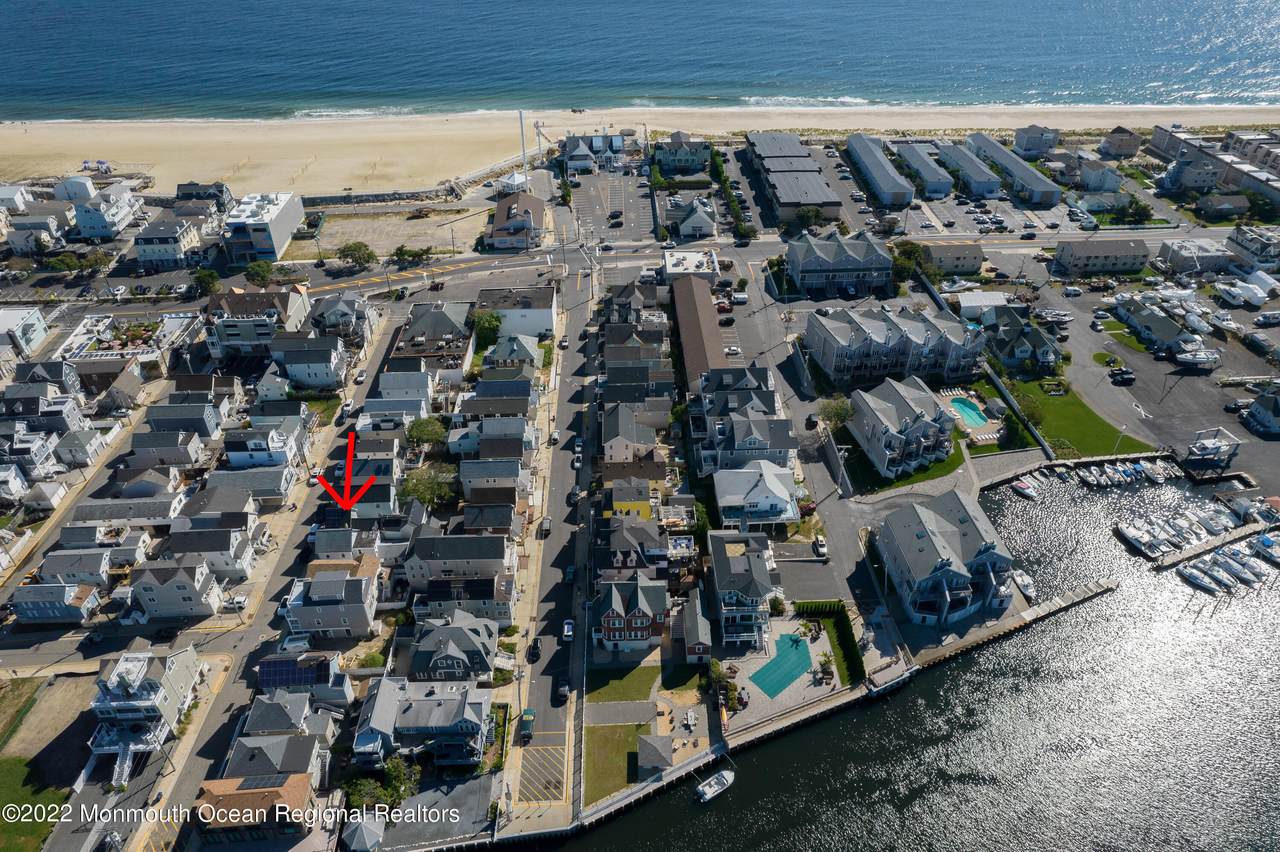 22 Beach Street - Photo 1