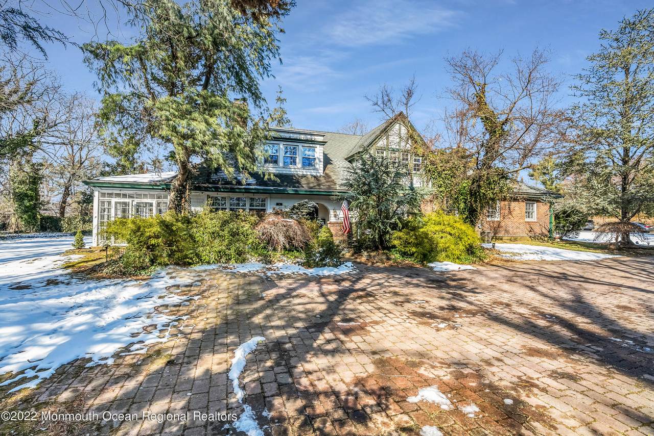 89 Grange Avenue - Photo 1