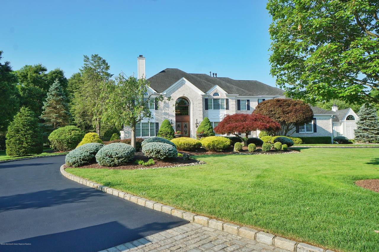 14 Shadowbrook Drive - Photo 1