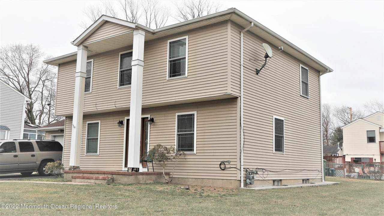 8 Crest Drive - Photo 1