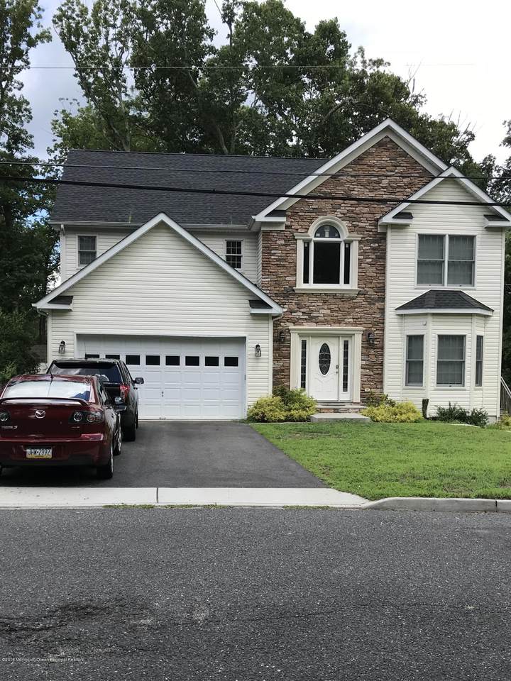 539 Trenton Avenue - Photo 1