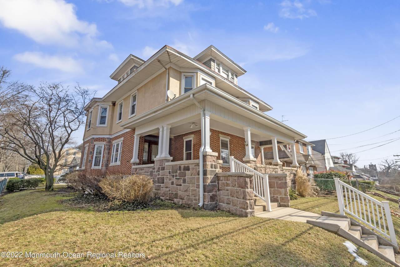 1050 Stuyvesant Avenue - Photo 1