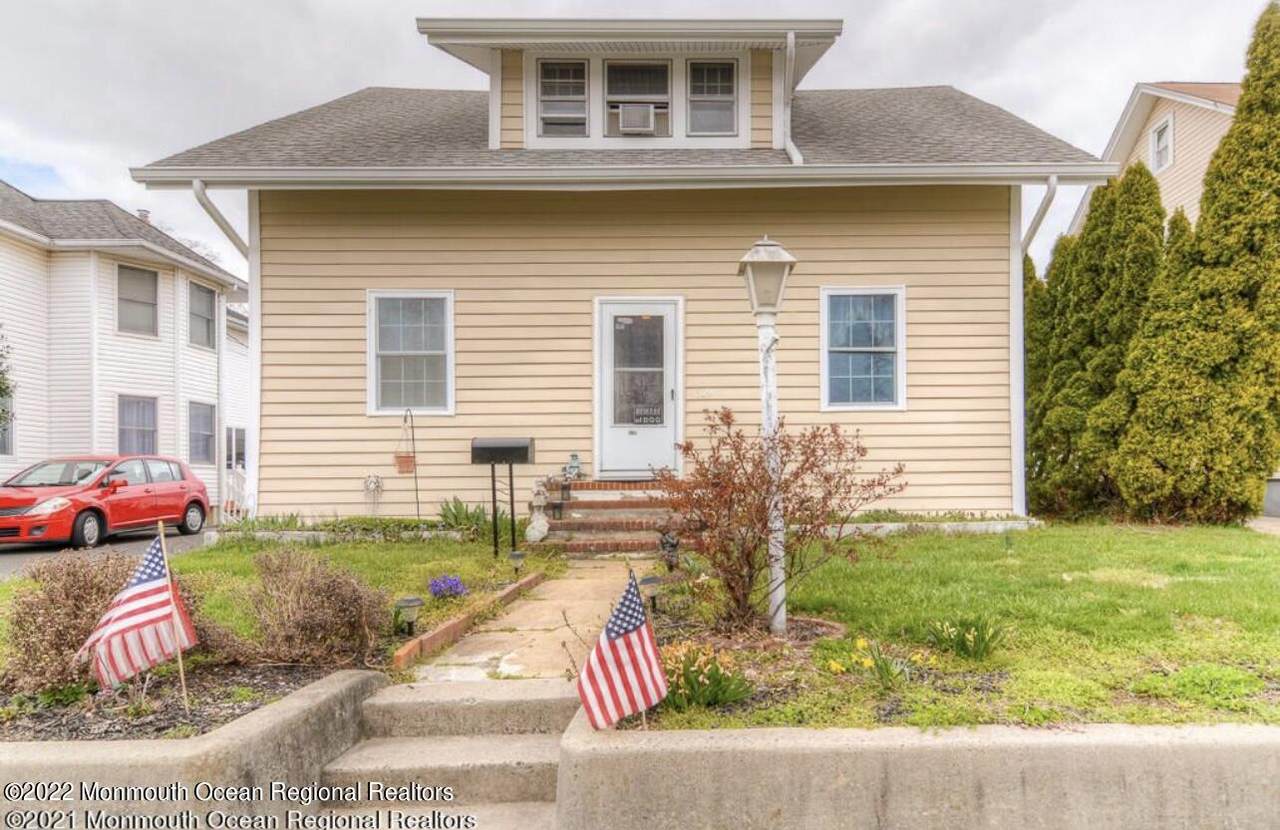 619 Irving Place - Photo 1