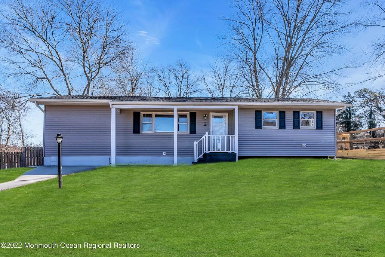 2 Birch Drive - Photo 1