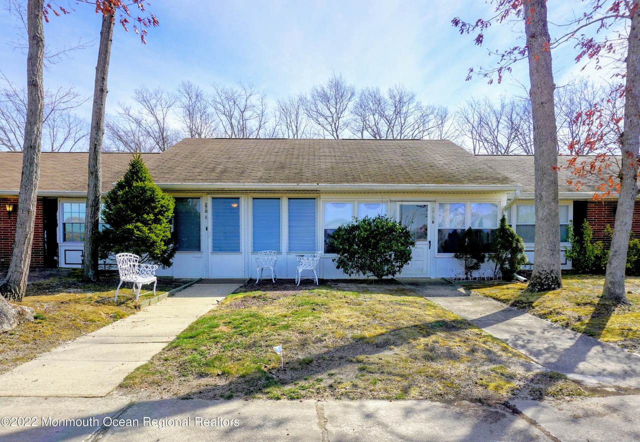 270 Kingston Court - Photo 1