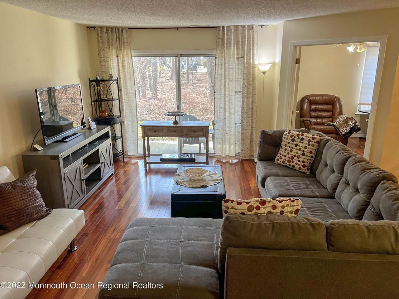 335 Sunshine Court - Photo 1