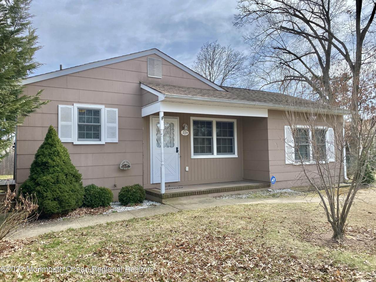 229 Crane Road - Photo 1