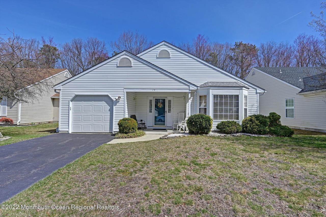 74 Sleepy Hollow Drive - Photo 1