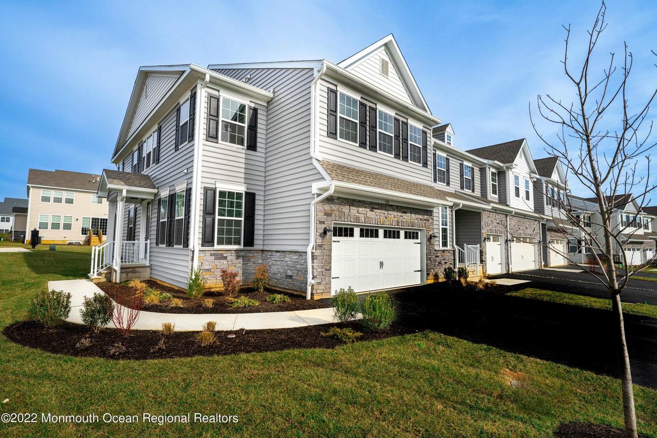 1501 Charleston Drive - Photo 1