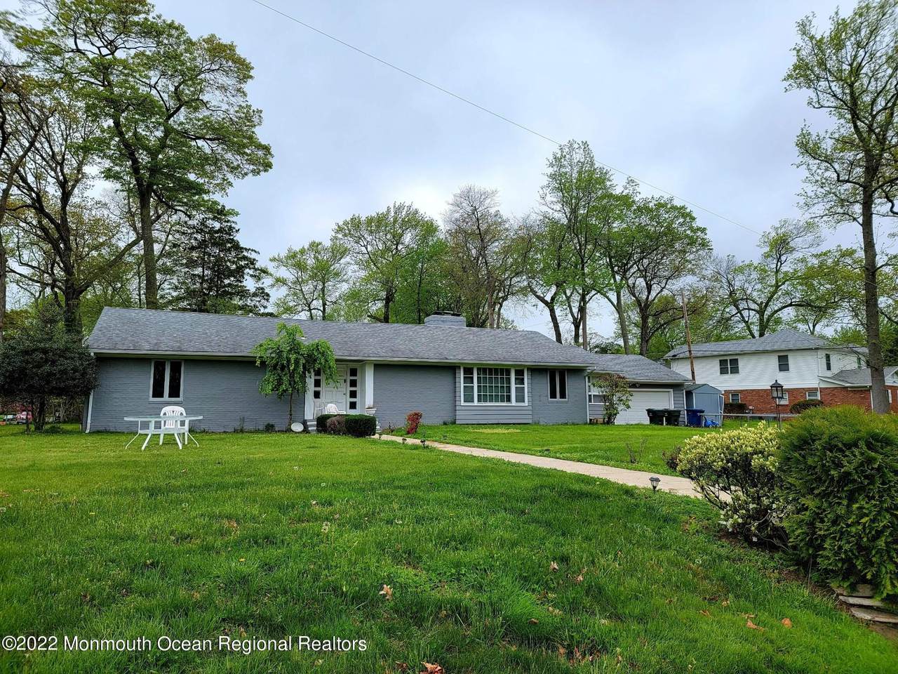 201 Golf Road - Photo 1