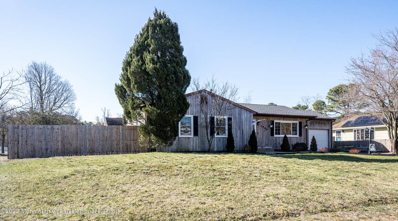 1540 3rd Avenue - Photo 1