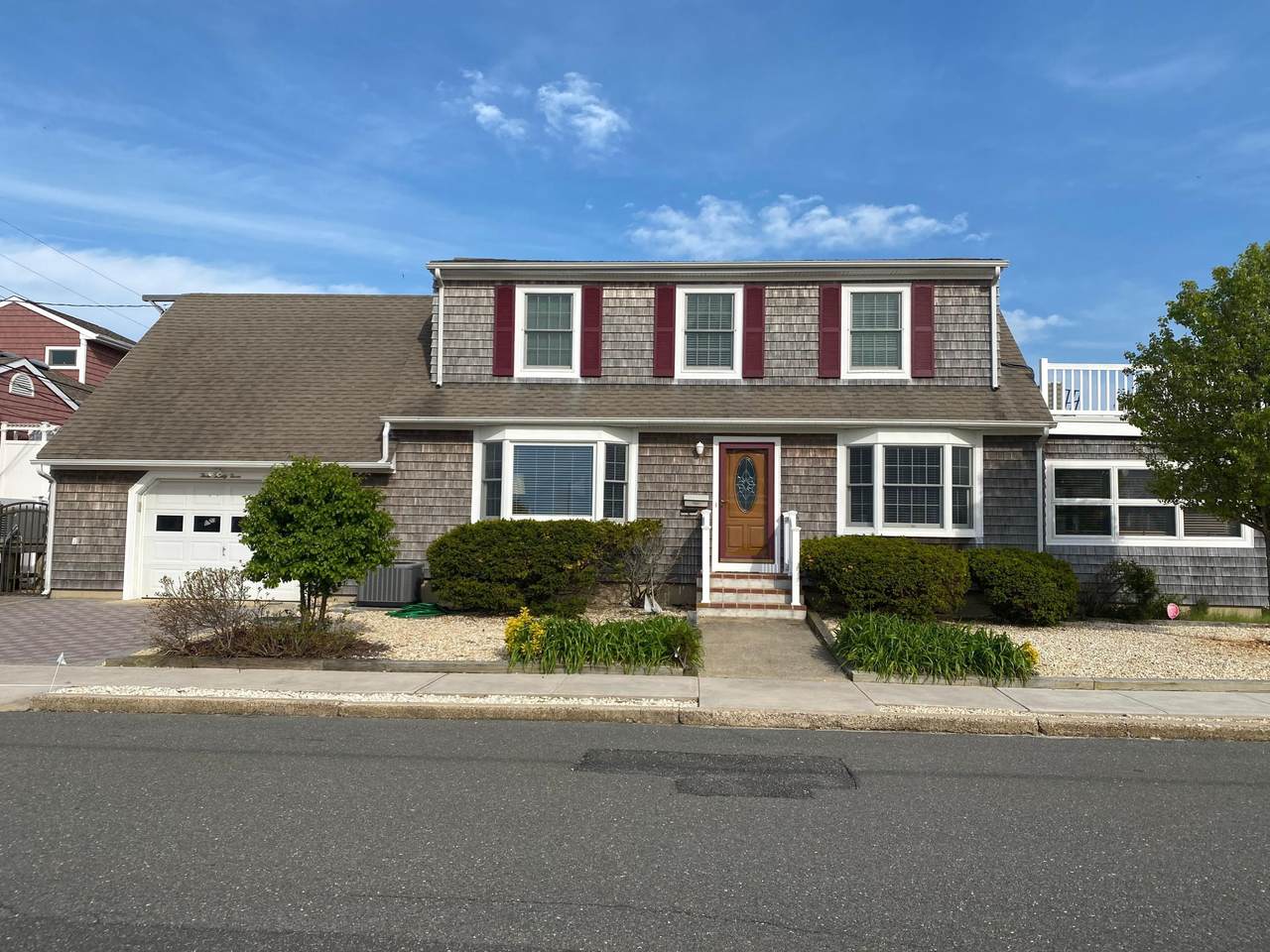 333 Sunset Drive - Photo 1