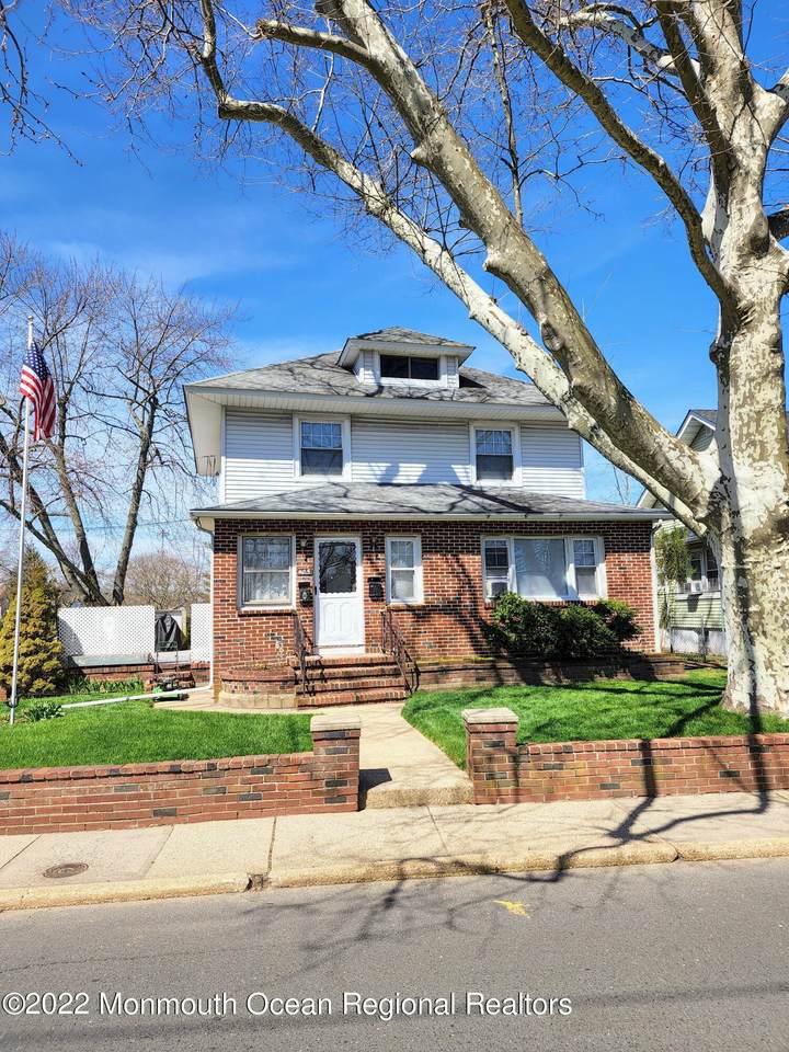 405 Main Street - Photo 1