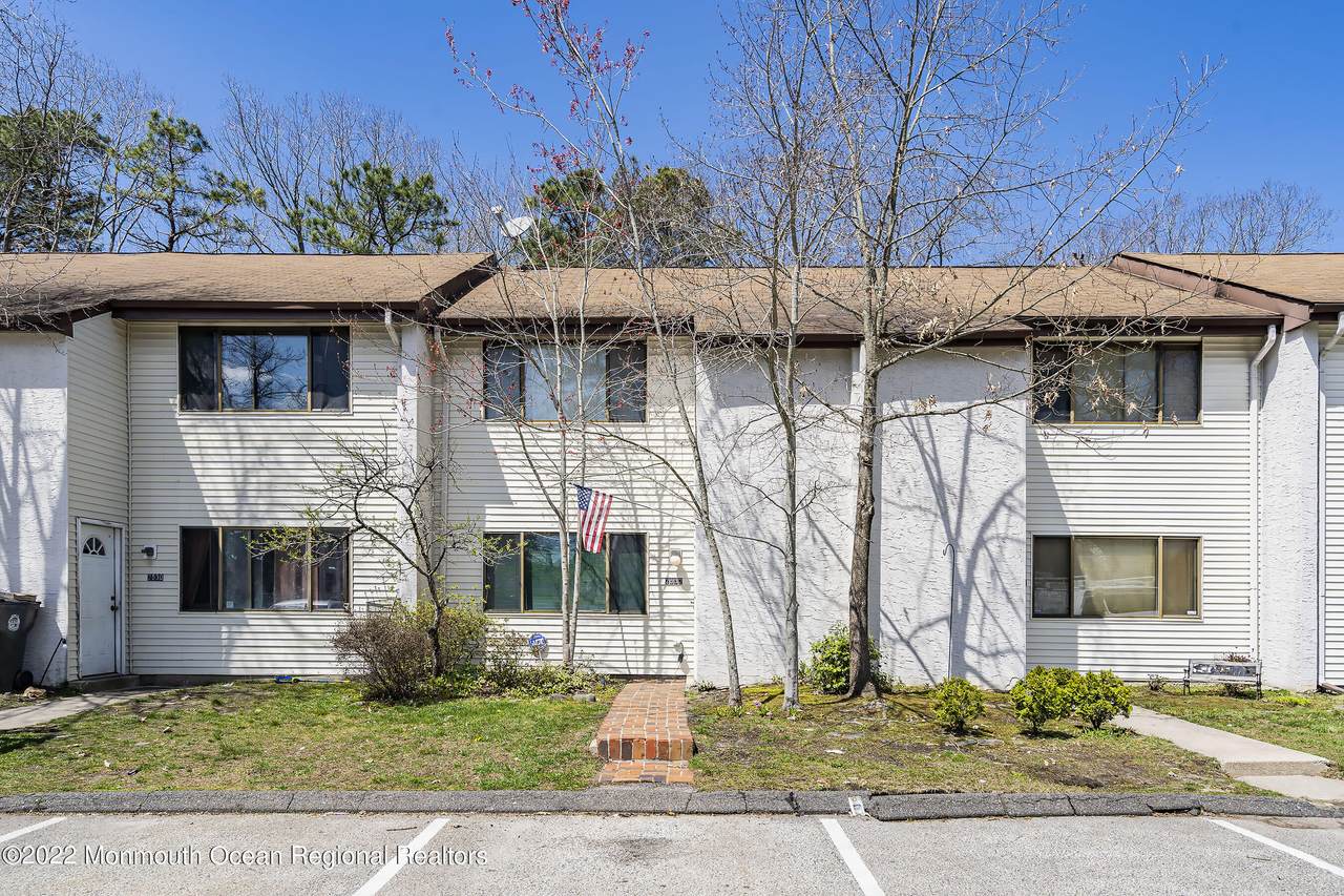 2532 Cottonwood Court - Photo 1