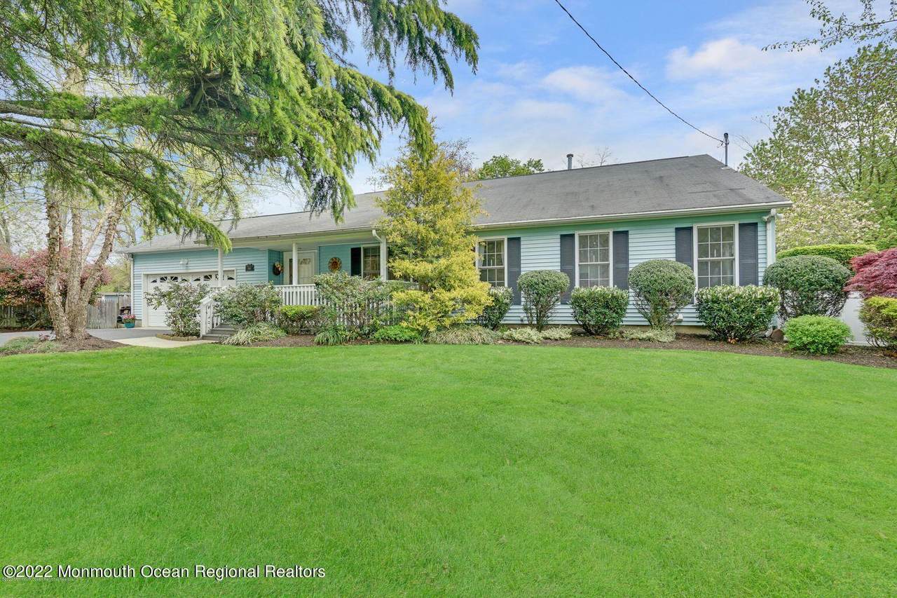 2060 New Bedford Road - Photo 1