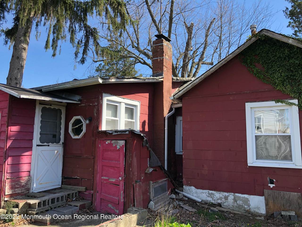15 Walnut Avenue - Photo 1