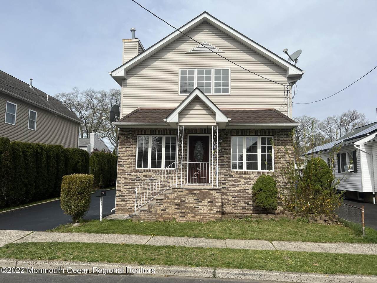 37 5th Avenue - Photo 1