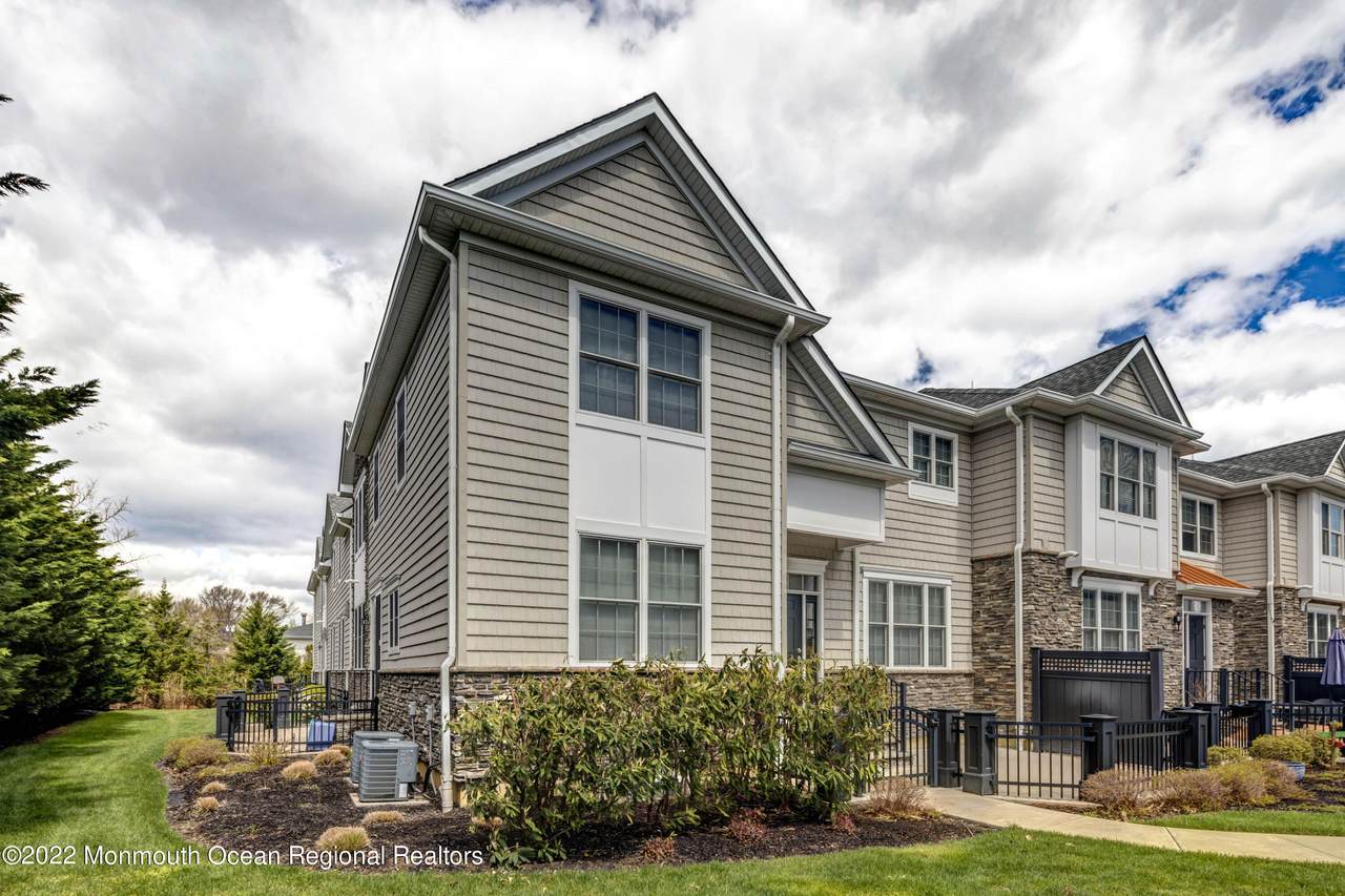 27 Carriage Gate Drive - Photo 1