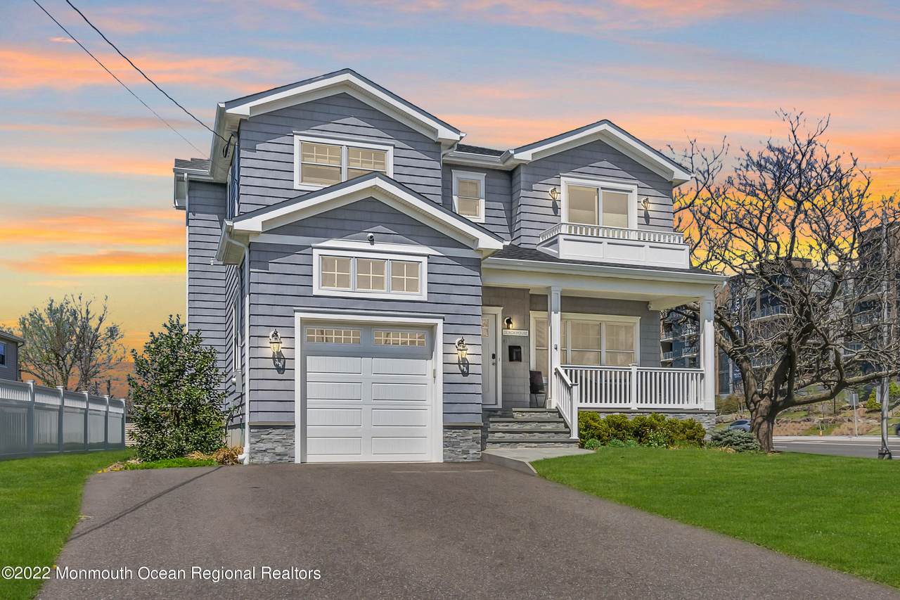 47 Morris Avenue - Photo 1